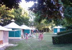 SVR Camping Les Tournesols*** Bungalow tent 4/6 pers.